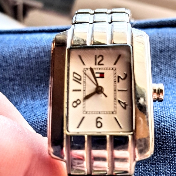Vintage Tommy Hilfiger Women\'s Stainless Steel Bracelet Watch
